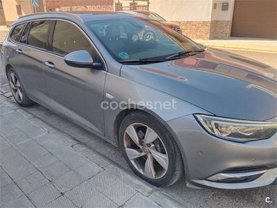 Usado Opel Insignia Excellence 260 CV (191 kW) 2017 Gris / plata Familiar