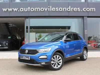 Usado VW T-Roc Life 110 CV (80 kW) 2021 Azul SUV