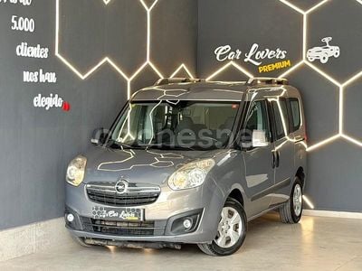 Usado Fiat Doblò Dynamic 105 CV (77 kW) 2012 Beige Monovolumen