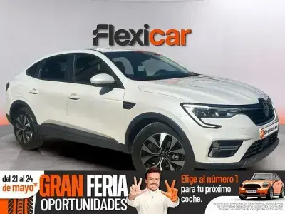 Käytetty Renault Arkana RS Line 140 HP (102 kW) 2022 Valkoinen Katumaasturi