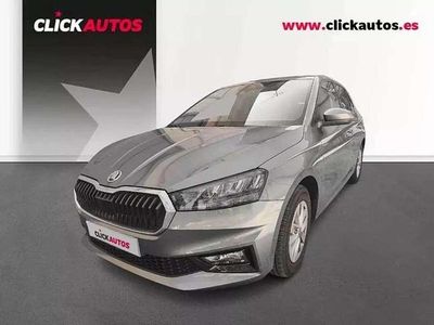 Gris Usado 2025 Skoda Fabia Selection Utilitario | 14.950 € (Precio justo)