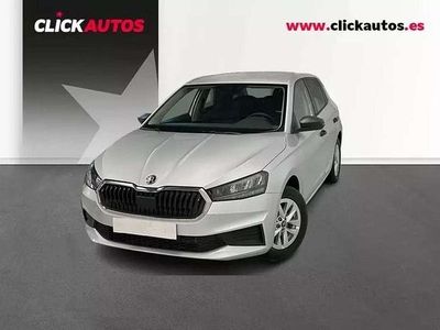 Usado Skoda Fabia Essence 95 CV (69 kW) 2025 Plateado Utilitario