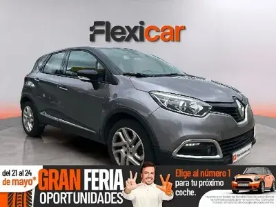 Usado Renault Captur Version S 120 CV (88 kW) 2017 Gris SUV