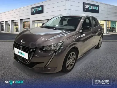 Usado Peugeot 208 Active 100 CV (73 kW) 2022 Gris / plata Utilitario