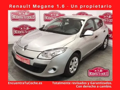 Usado Renault Mégane III Authentique 100 CV (73 kW) 2010 Gris Utilitario