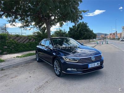 Usado VW Passat Advance 150 CV (110 kW) 2017 Azul Berlina