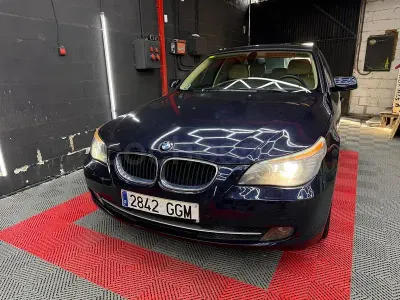Usado BMW 520 177 CV (130 kW) 2008 Azul Berlina