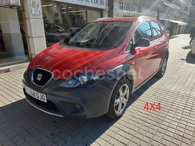 Usado Seat Altea 170 CV (125 kW) 2008 Rojo Monovolumen