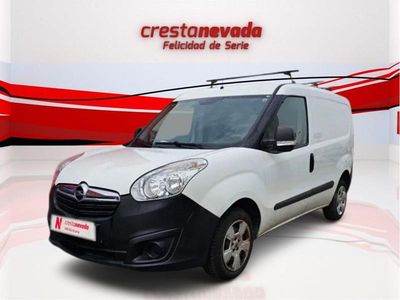 Blanco Usado 2018 Opel Combo Utilitario | 10.990 € (Un poco caro)