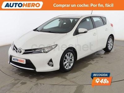 Usado Toyota Auris Active 125 CV (91 kW) 2015 Blanco Berlina