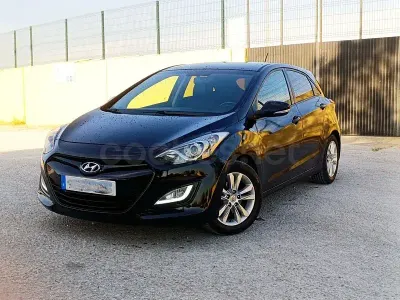 Usado Hyundai i30 Sport 128 CV (94 kW) 2013 Negro Berlina