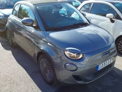 Usado Fiat 500e Icon 86 kW (118 CV) 2022 Gris Descapotable