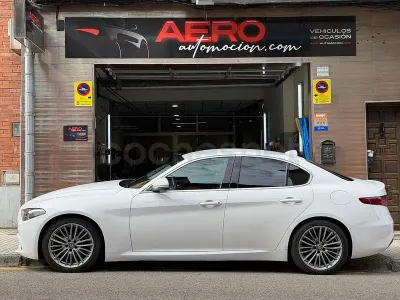 Usado Alfa Romeo Giulia Super 180 CV (132 kW) 2017 Blanco Berlina