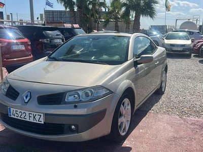 Usado Renault Mégane Cabriolet Privilege 131 CV (96 kW) 2007 Beige Descapotable