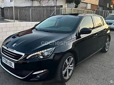 Usado Peugeot 308 Allure 120 CV (88 kW) 2017 Negro Berlina
