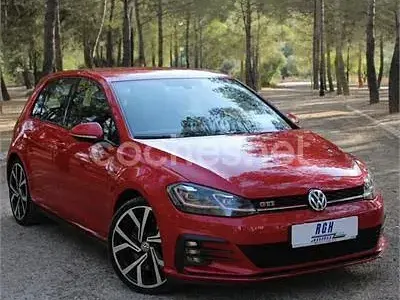 Usado VW Golf VII GTI 245 CV (180 kW) 2019 Rojo Berlina