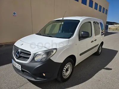 Usado Mercedes Citan 111 116 CV (85 kW) 2019 Blanco Familiar