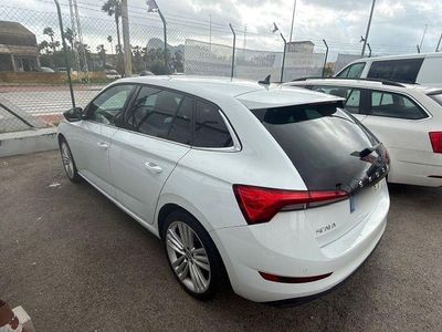 Usado Skoda Scala Active 116 CV (85 kW) 2020 Blanco Utilitario