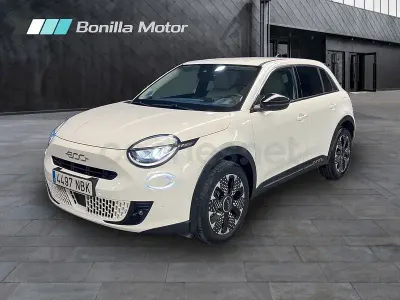 Usado Fiat 600 La Prima 100 CV (73 kW) 2025 Blanco SUV