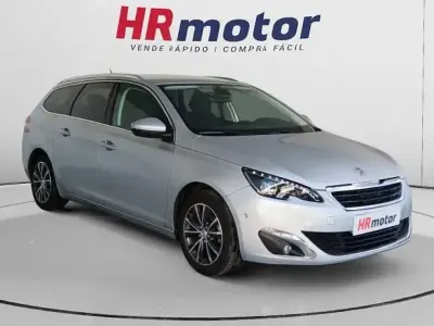 Usado Peugeot 308 Allure 132 CV (97 kW) 2017 Gris Utilitario