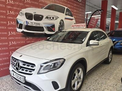 Usado Mercedes GLA180 122 CV (89 kW) 2017 Blanco SUV