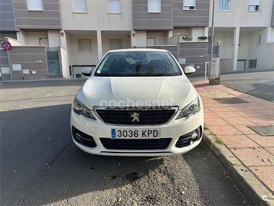 Blanco Usado 2018 Peugeot 308 Business-Line Berlina | 8500 € (Precio justo)