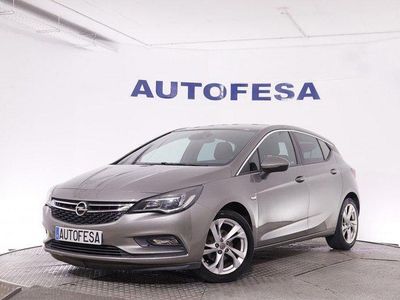 Usado Opel Astra Dynamic 150 CV (110 kW) 2016 Marron Utilitario