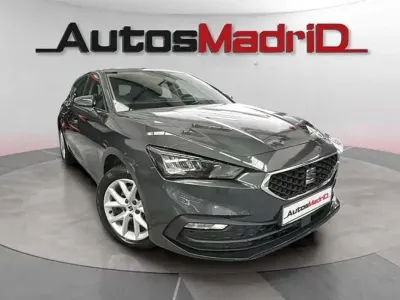 Usado Seat Leon Style 150 CV (110 kW) 2021 Gris Utilitario