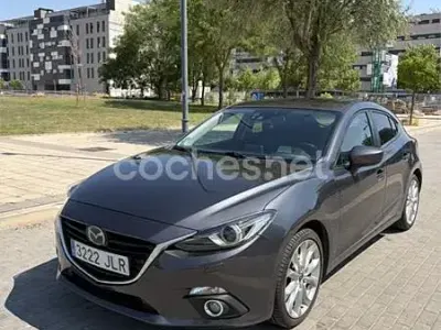 Usado Mazda 3 Luxury 165 CV (121 kW) 2016 Gris / plata Berlina