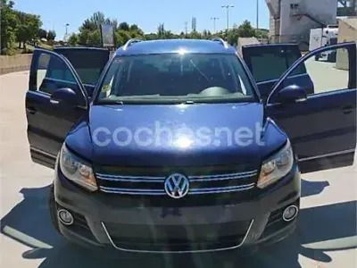Käytetty VW Tiguan Business 140 HP (102 kW) 2013 Sininen Katumaasturi
