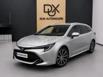 Usado Toyota Corolla Sport 180 CV (132 kW) 2021 Gris / plata Familiar