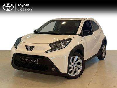 Blanco Usado 2023 Toyota Aygo Play Utilitario | 14.390 € (Un poco caro)