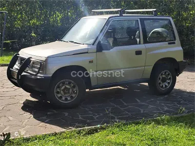 Usado Suzuki Vitara 90 CV (66 kW) 2004 Beige SUV