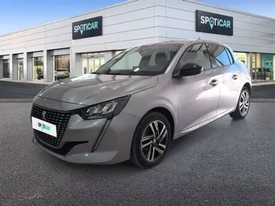 Usado Peugeot 208 Allure 102 CV (75 kW) 2023 Gris Utilitario