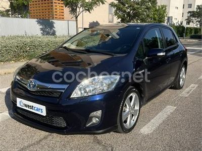 Toyota Auris Hybrid