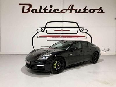 Porsche Panamera 4