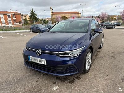 Usado VW Golf VIII Life 110 CV (80 kW) 2024 Azul Berlina