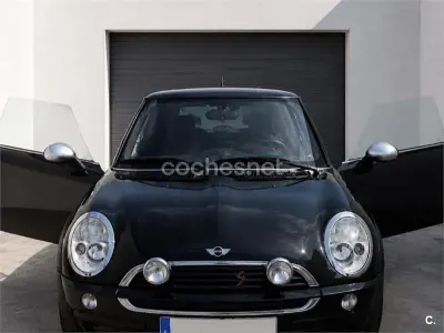 Usado Mini ONE 90 CV (66 kW) 2001 Negro Utilitario
