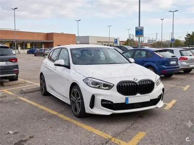 Usado BMW 118 Comfort Edition 136 CV (100 kW) 2024 Blanco Berlina