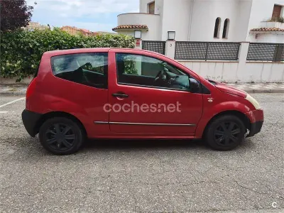 Usado Citroën C2 75 CV (55 kW) 2008 Rojo Utilitario