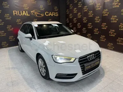 Usado Audi A3 S-Line 110 CV (80 kW) 2014 Blanco Berlina