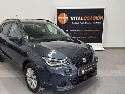 Usado Seat Arona Style 115 CV (84 kW) 2024 Gris / plata SUV