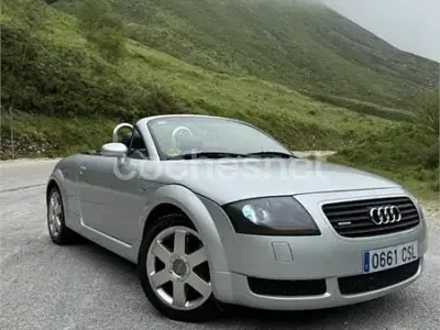 Usado Audi TT Roadster 180 CV (132 kW) 2001 Gris / plata Descapotable