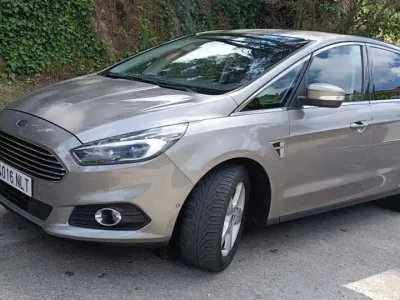 Usado Ford S-MAX Titanium 159 CV (116 kW) 2017 Beige Monovolumen