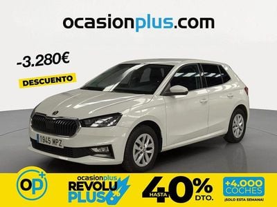 Usado Skoda Fabia Selection 95 CV (69 kW) 2024 Blanco Utilitario