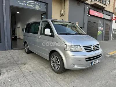 Usado VW Multivan Highline 174 CV (127 kW) 2005 Gris / plata Monovolumen