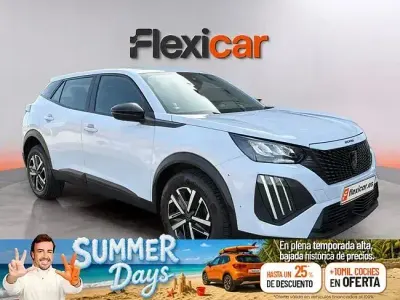 Usado Peugeot 2008 Active 100 CV (73 kW) 2023 Blanco SUV