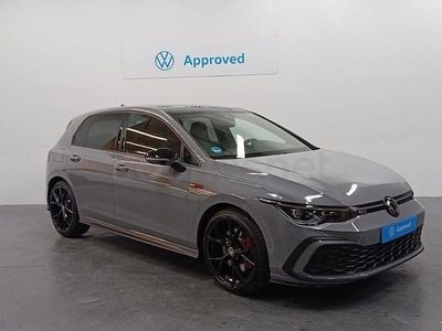 Usado VW Golf VIII GTI 245 CV (180 kW) 2023 Gris / plata Berlina