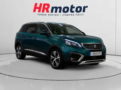 Usado Peugeot 5008 Allure 120 CV (88 kW) 2018 Verde SUV
