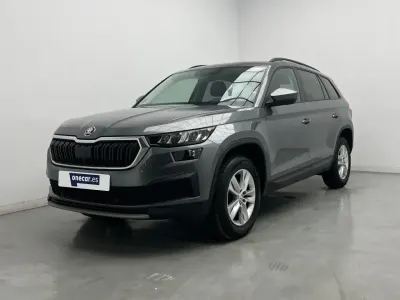 Usado Skoda Kodiaq Active 150 CV (110 kW) 2022 Gris SUV